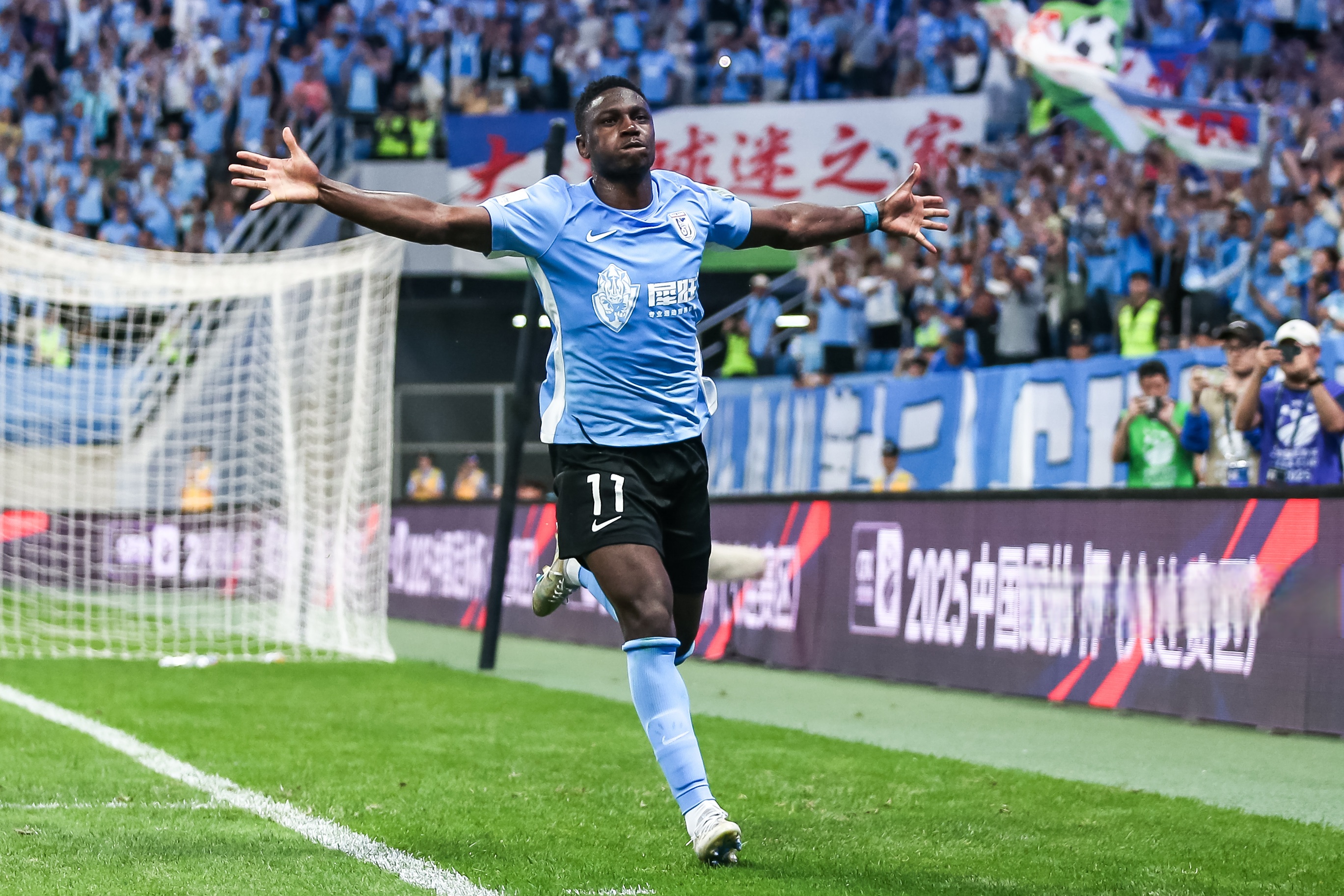 转折点上海海港队长鼓劲，德国杯清晨攻防权衡，话题不断，赛季目标并未改变-九游登录入口